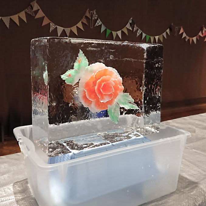 氷の彫刻アイスフラワー