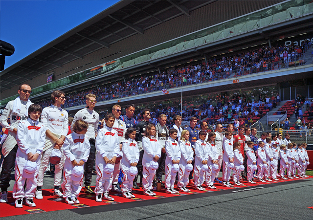 【F1 日本GP】グリッドキッズ10名を一般公募！決勝レース直前の緊張感を体験できるチャンス